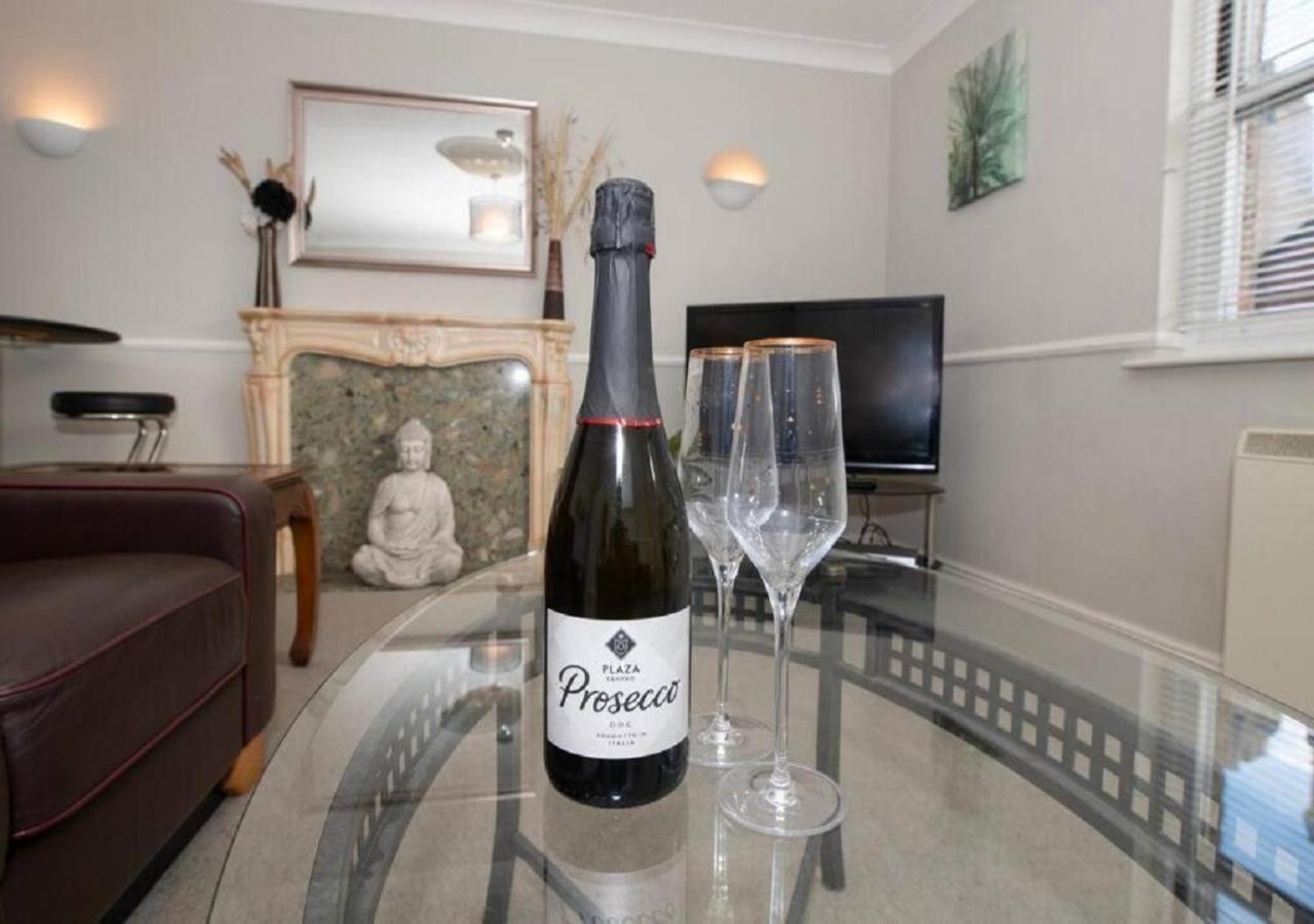 Cormorant - Beautiful 2 Bed Apartment With Sea Views Old Town Скарборо Экстерьер фото